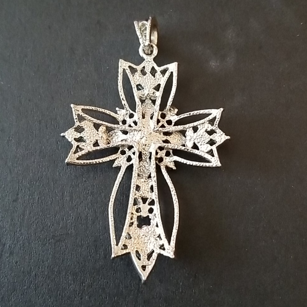 Pendent - Picture 3 of 5